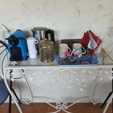 Bed & Breakfast Le Petit Manoir