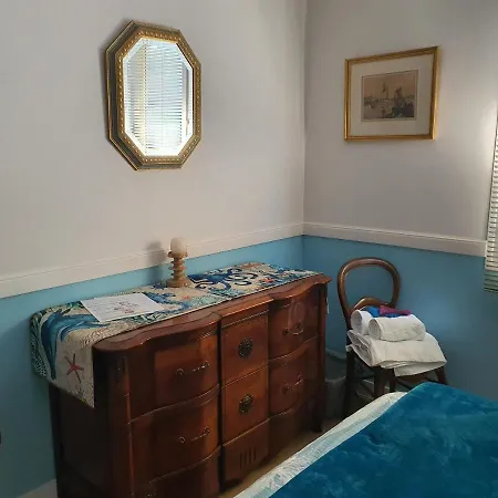 Bed & Breakfast Le Petit Manoir Vaux-sur-Mer